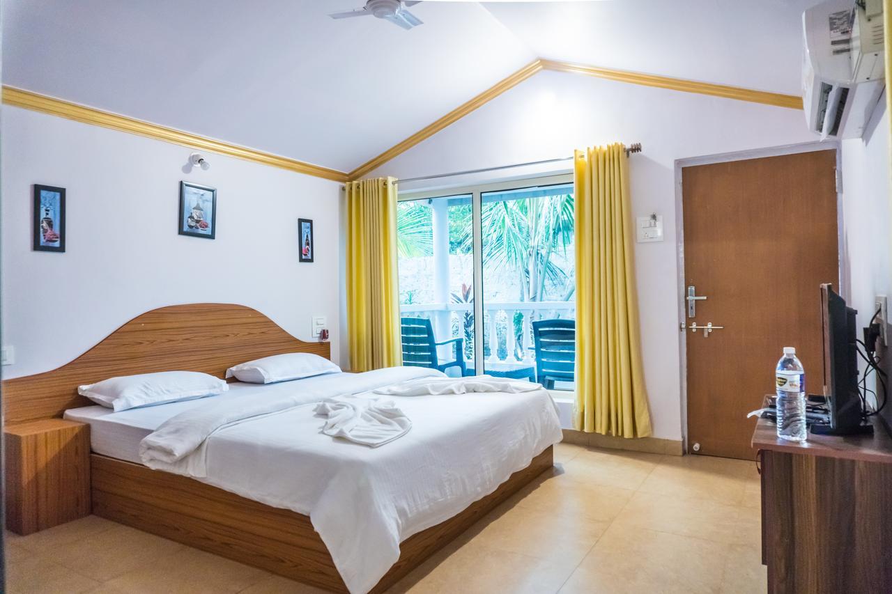La Riviere Hotell Morjim Eksteriør bilde